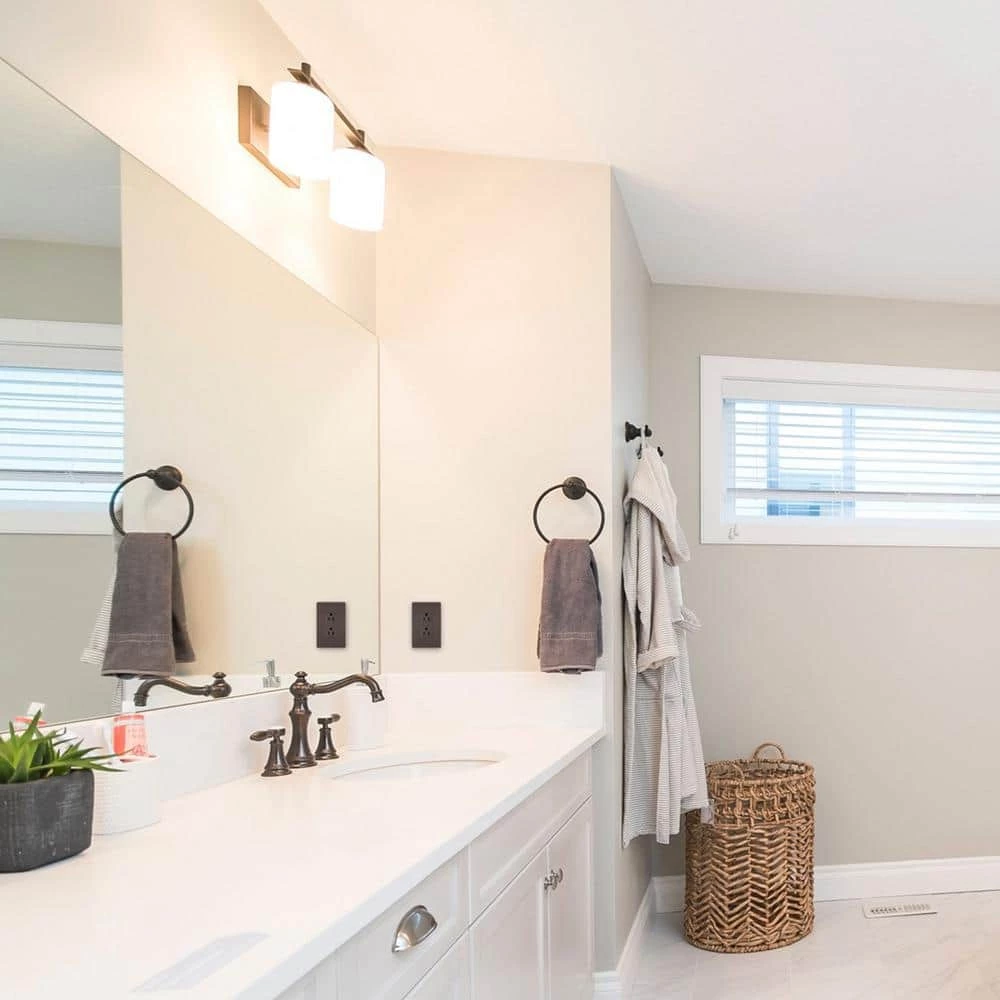 Radiant 15 Amp 125-Volt Tamper Resistant Decorator Duplex Outlet, Dark Bronze by Legrand 6 Radiant 15 Amp 125-Volt Tamper Resistant Decorator Duplex Outlet, Dark Bronze by Legrand - Image 4