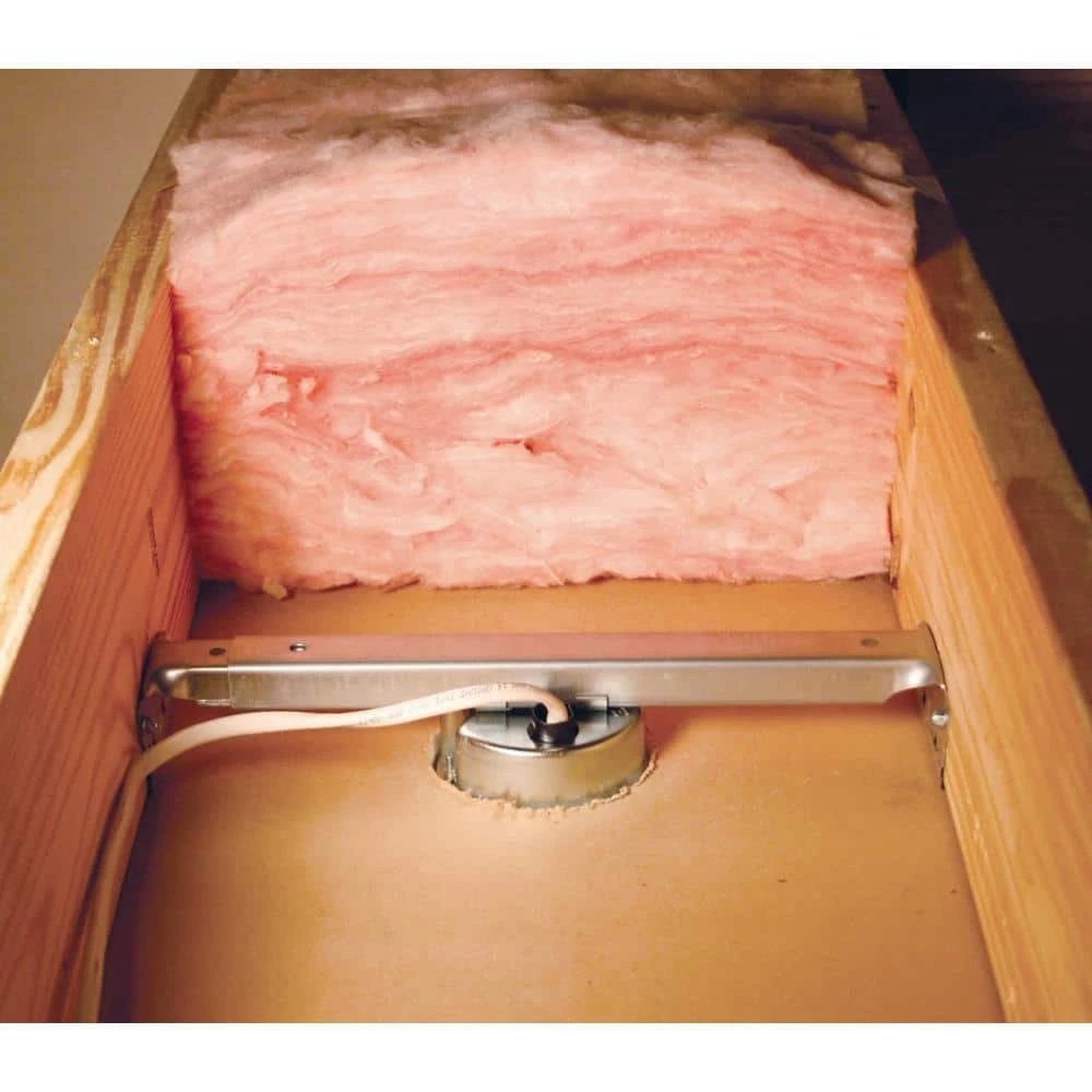 KWIK-BRACE 16-to-24 in. Ceiling Fan Brace with 1-1/2 in. Deep Box with Two 1/2 in. KO's for New Construction, 1-Pack by RACO 4 KWIK-BRACE 16-to-24 in. Ceiling Fan Brace with 1-1/2 in. Deep Box with Two 1/2 in. KO's for New Construction, 1-Pack by RACO - Image 2